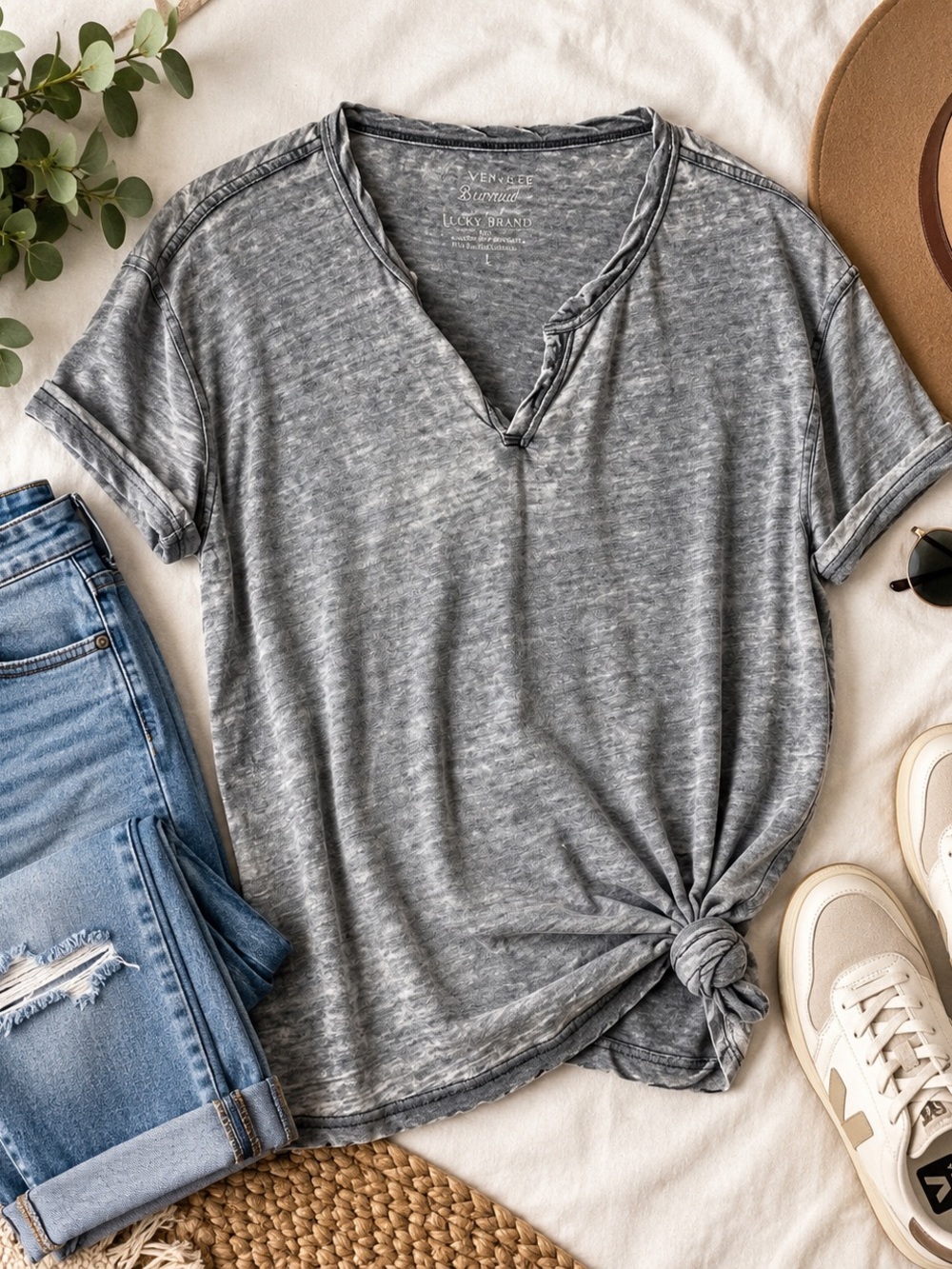 Lucky Brand Venice Burnout Gray Distressed V-Neck T-Shirt Size Large Boho Casual